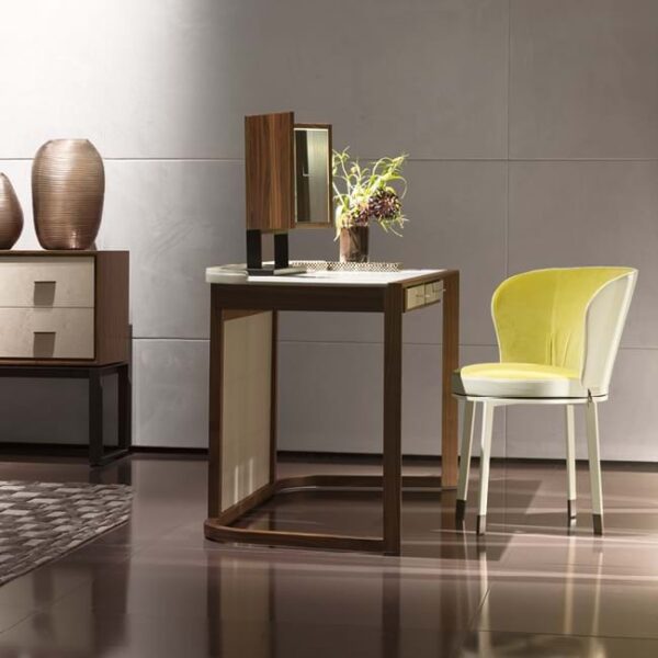 Настольное зеркало ARA 3