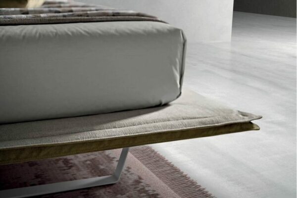 Кровать Honey 3