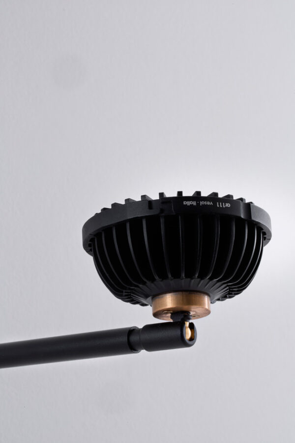 Светильник AR111 6