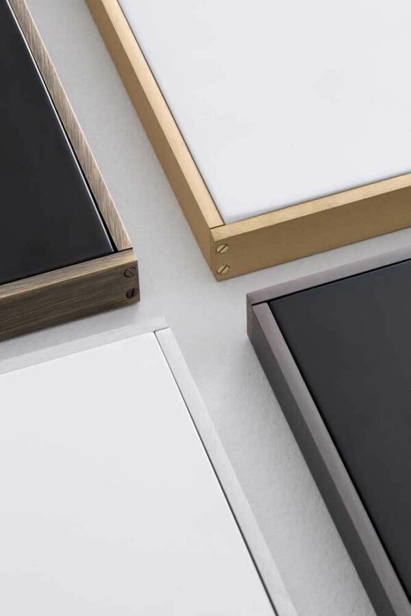 Настенная лампа PANTONE 7