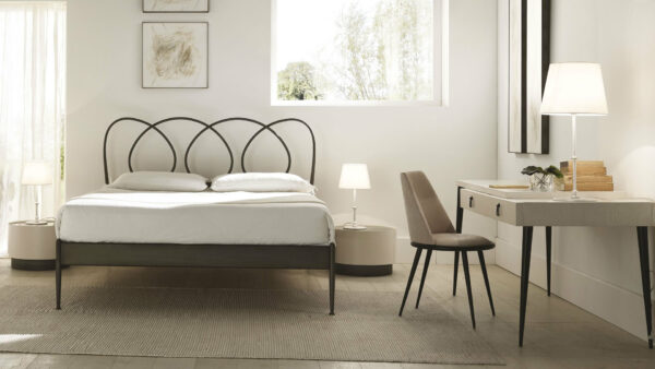 Стул IMBOTTITA 2