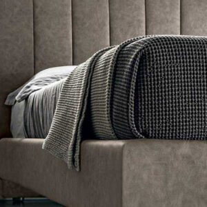 Кровать Clyde 2