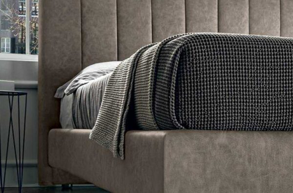 Кровать Clyde 2