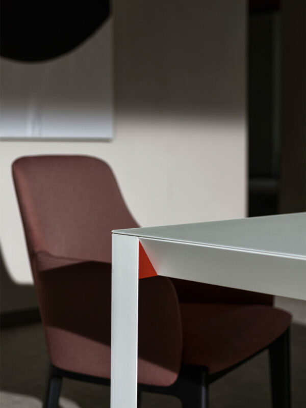 Стол HALF A SQUARE 7