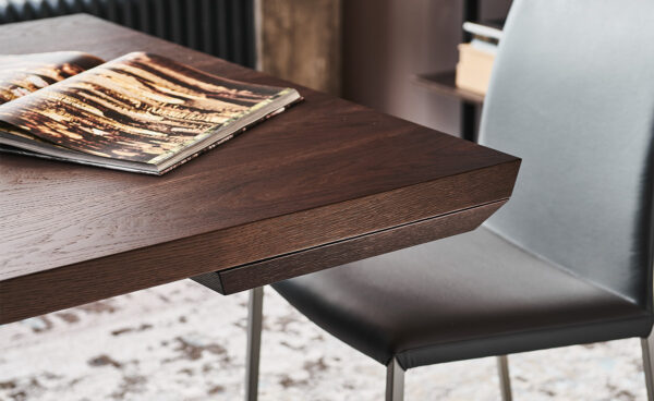 Обеденный стол Eliot Wood Drive 2