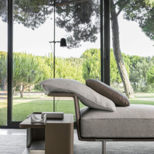 Журнальный столик HUBERT 2