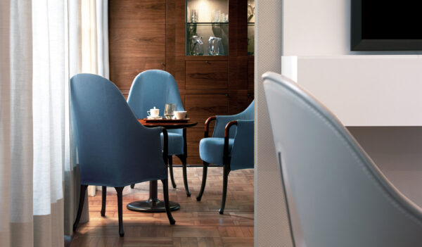 Журнальный столик OTI 5