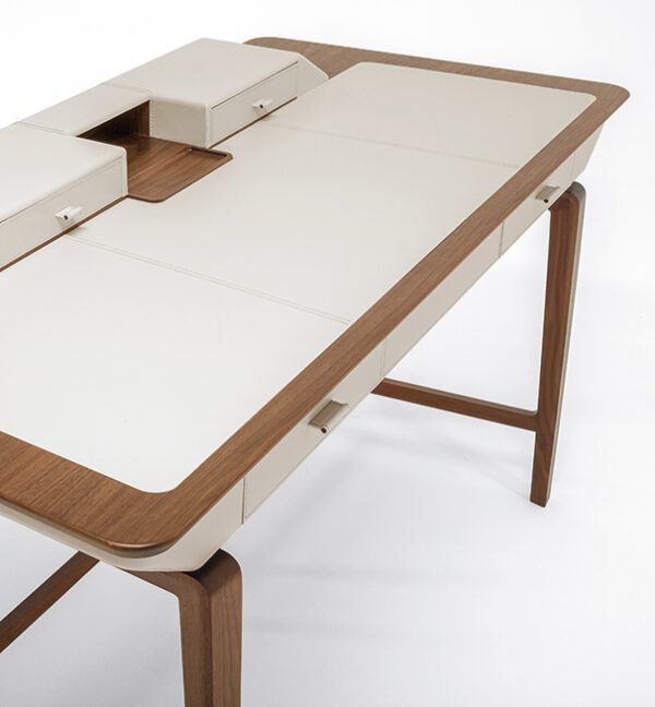 Письменный стол STUDIUM 3