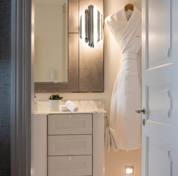 Настенная лампа BACH AP 4