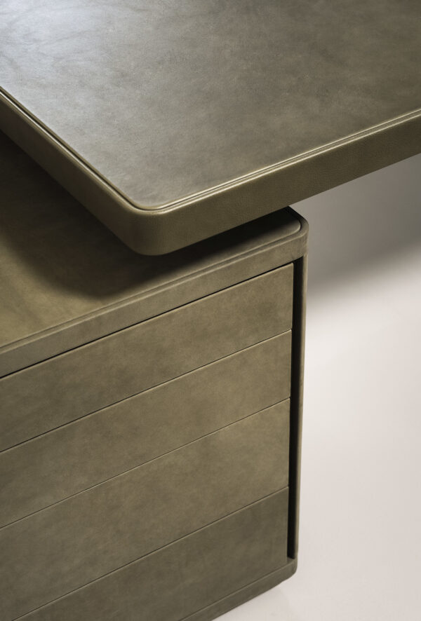 Письменный стол VOLANT SLIM 3