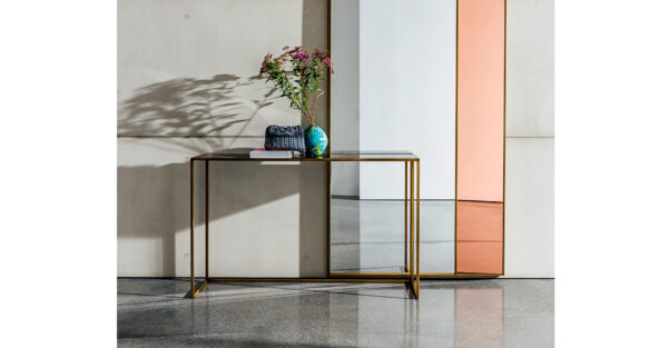 Консоль  QUADRO 3