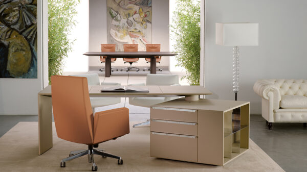 Офисное кресло CHANCELLOR 16