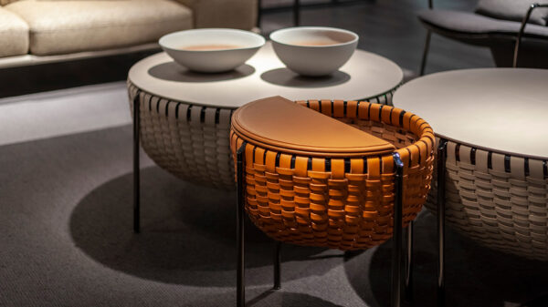 Журнальный cтолик CESTLAVIE with storage 8