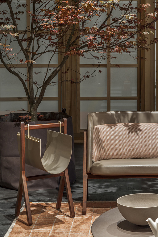 Приставной столик для журналов REN rack 3