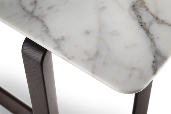 Консоль FIDELIO 6