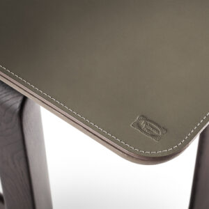 Консоль FIDELIO 8