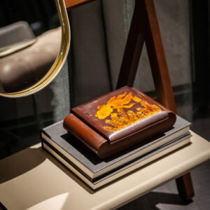 Напольное зеркало с вешалками REN 8