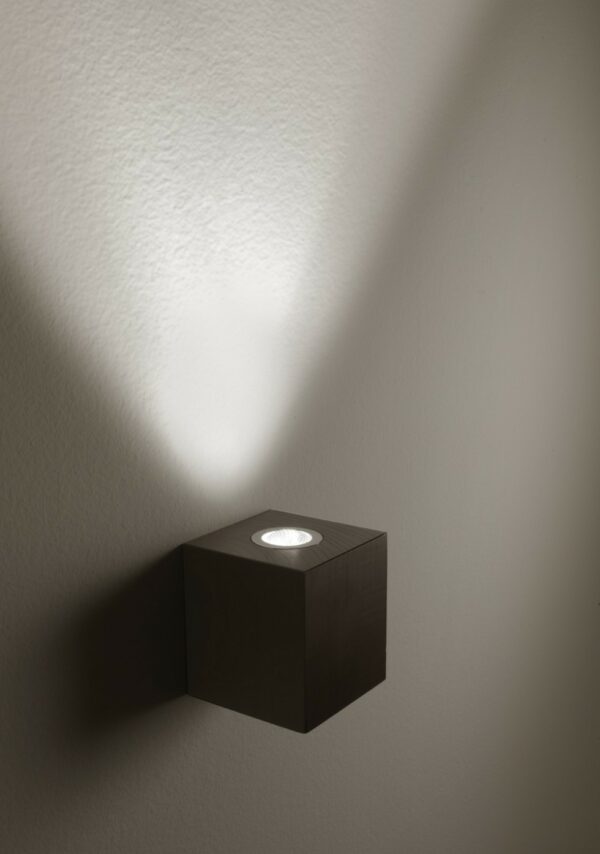 Настенная лампа CUDO 10