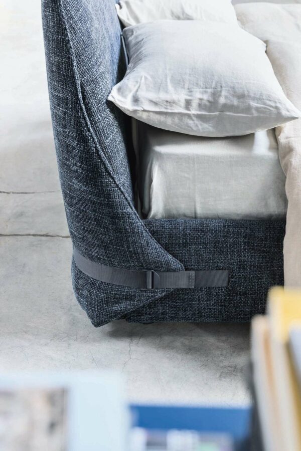 Кровать TAPE 6