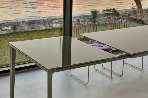 Обеденный стол ECHO 4