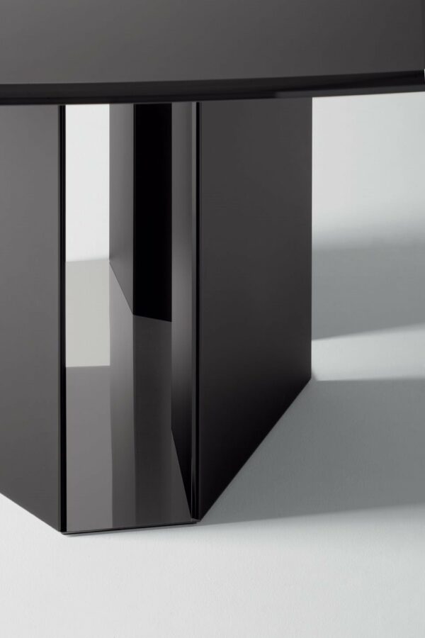 Обеденный стол Eyl 4