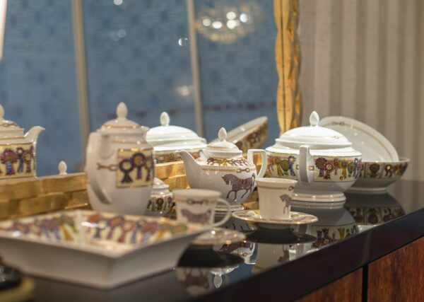 Набор посуды FOUR HORSES 5