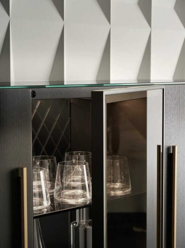 Комод Tama Vitrine 3