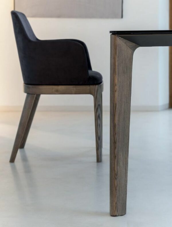 Обеденный стол VERSUS 4