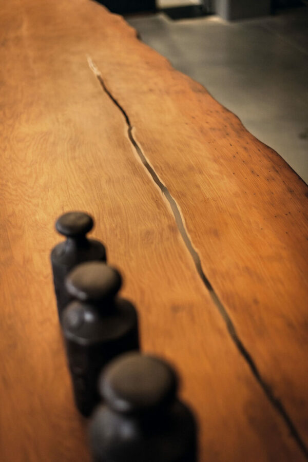 Стол KAURI BEDROCK 7