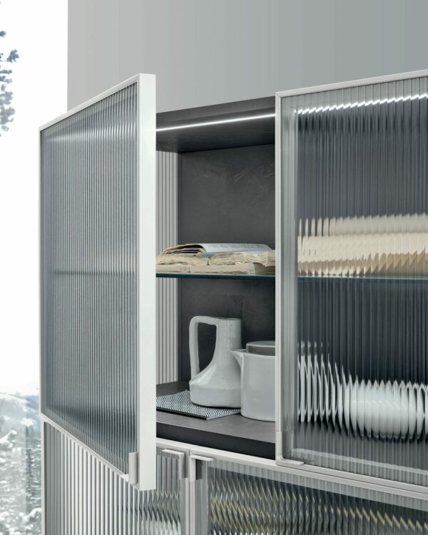 Витрина NINA 4