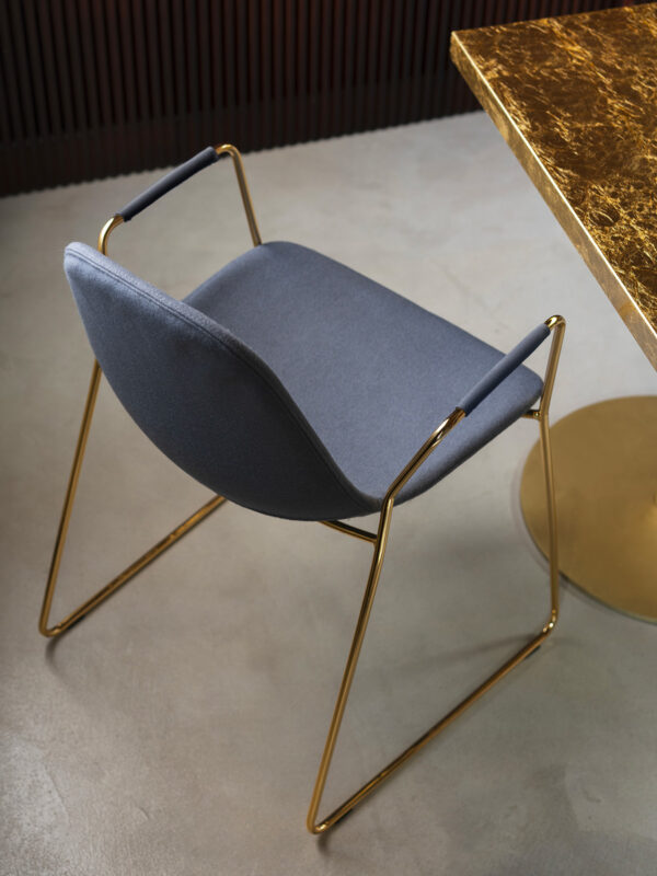 Стул MAMMAMIA SLED 2