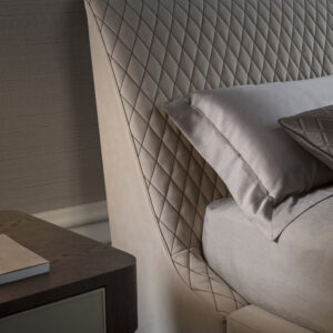 Кровать HE002 3