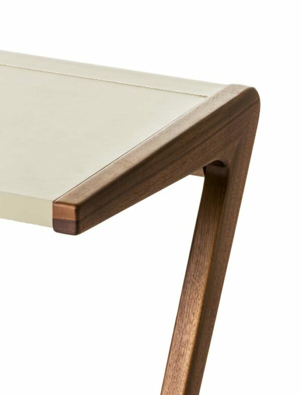 Письменный стол MI902 2