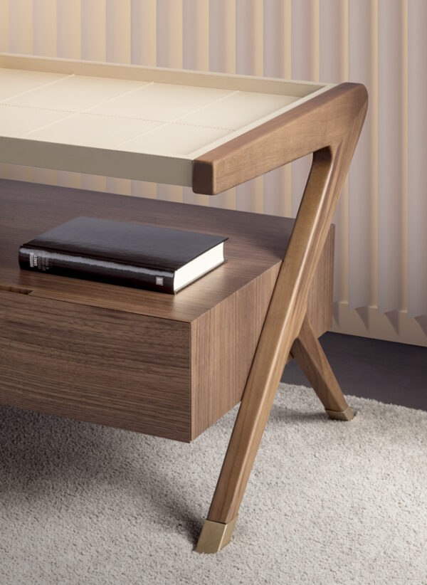 Тумбочка MI111 4