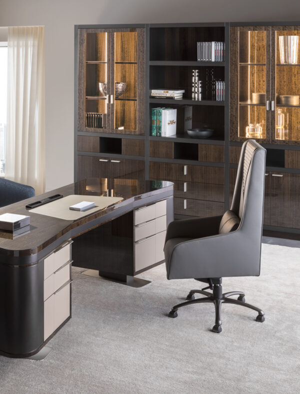 Офисное кресло VG510 3