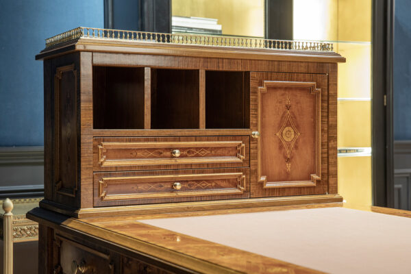 Письменный стол 803 2