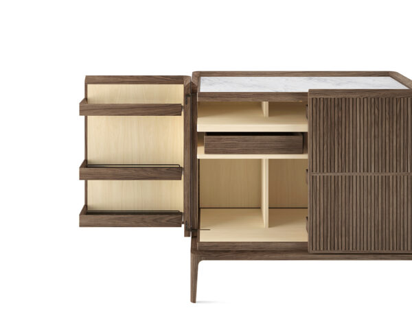 Бар NEVER FULL NIGH MID 2