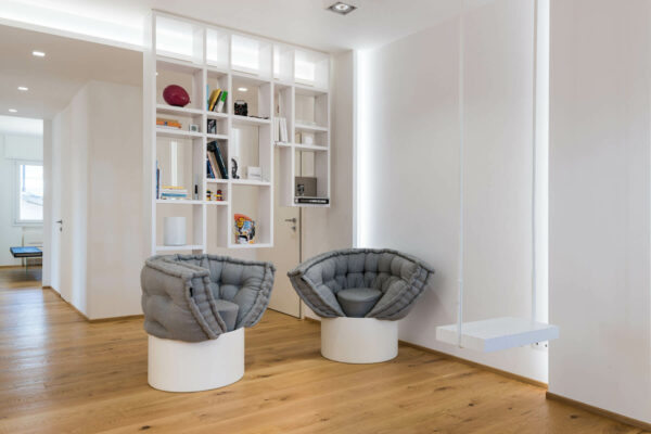 Кресло HUGGY 12