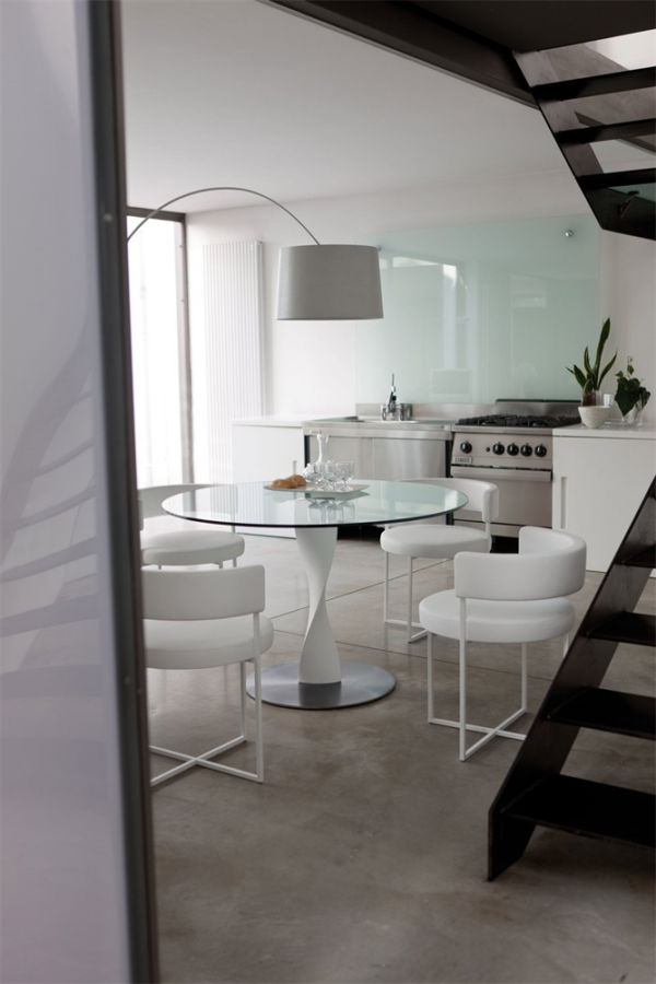 Обеденный стол Spin 4