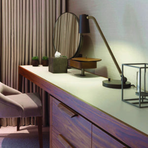 Настольная лампа UP DESK 2