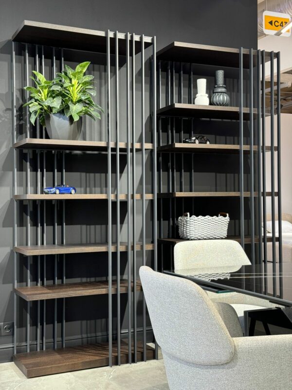 Дизайнерский стеллаж Arsenal от CAttelan italia