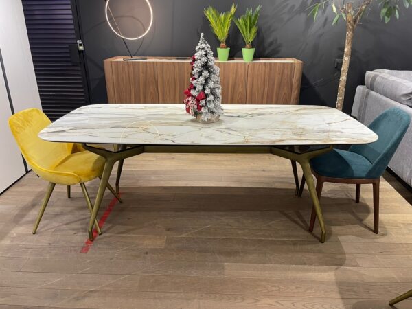 Обеденный стол Arkos shaped 180 7