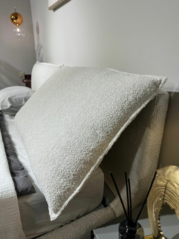 Кровать Quiet LIGHT 180*200 PREVILEGE 02 11