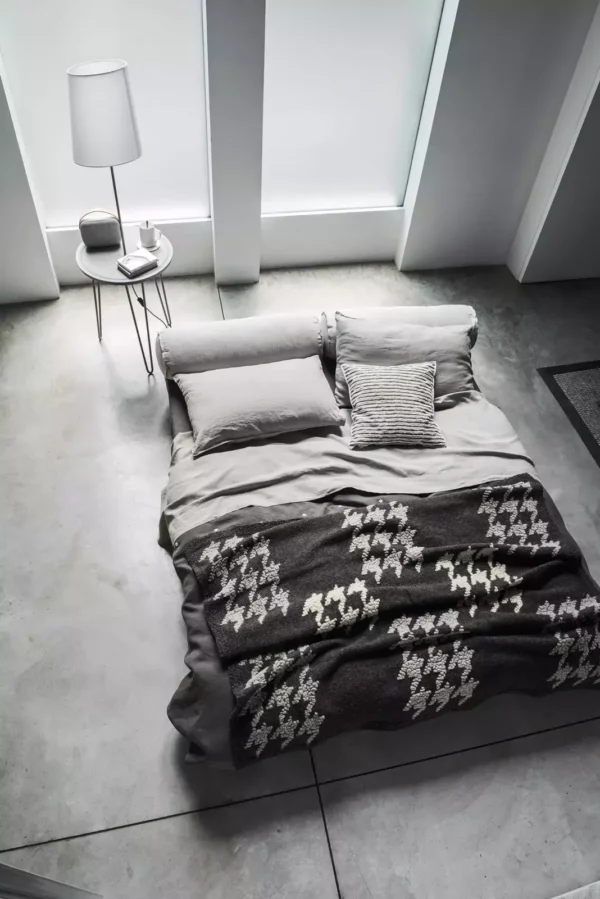 Стол с лампой LC 47 Collection Beds 4