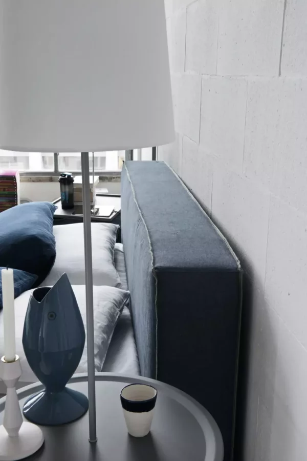 Стол с лампой LC 47 Collection Beds 8