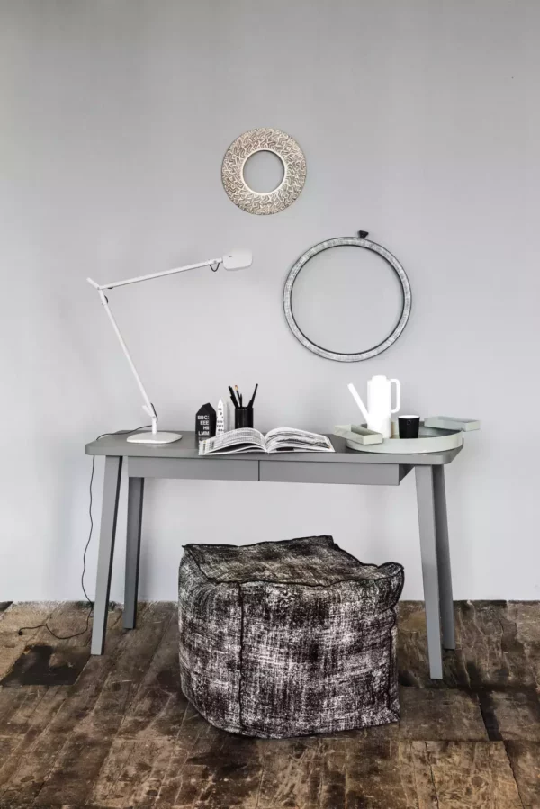 Письменный стол LC 60 Collection Beds 3