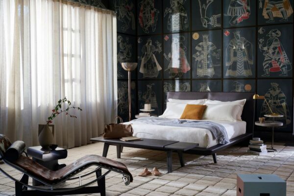 Приставной столик ACUTE 9