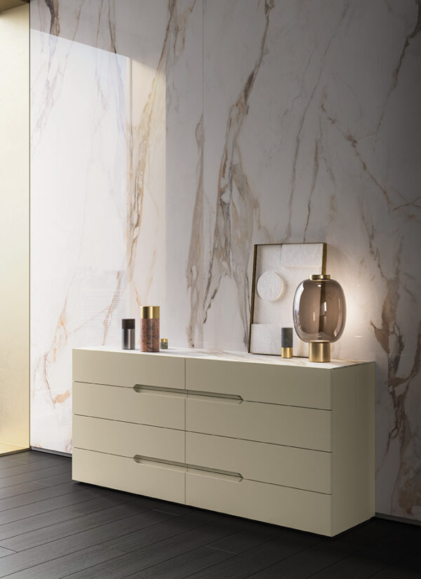 Группа комодов Tape 2