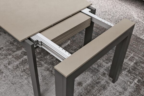 Обеденный стол MOVIDA 3