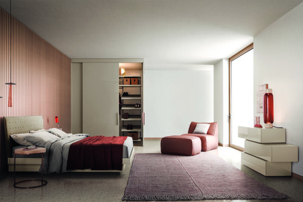 Тумбочка и комод People 7